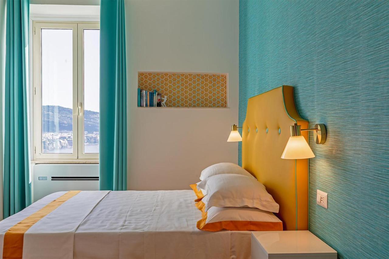 Bella Vista House-Sorrento Coast - Free Parking-Solarium Daire Vico Equense Dış mekan fotoğraf